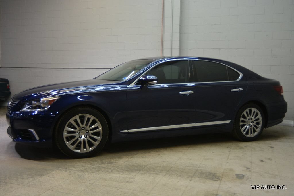 Used 2013 Lexus LS 460 w/ Comfort Pkg RWD image 29