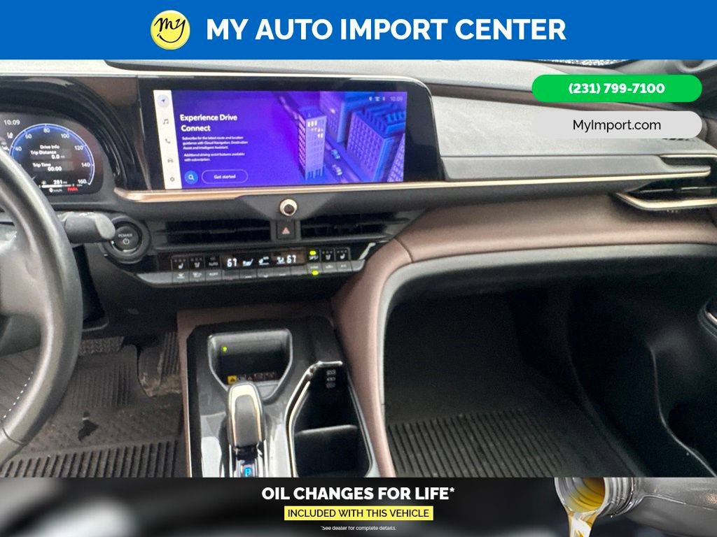 Used 2024 Toyota Crown w/ Advanced Technology Package AWD/4WD image 17