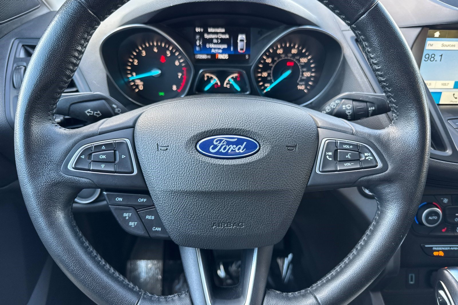 Used 2019 Ford Escape SEL FWD image 11