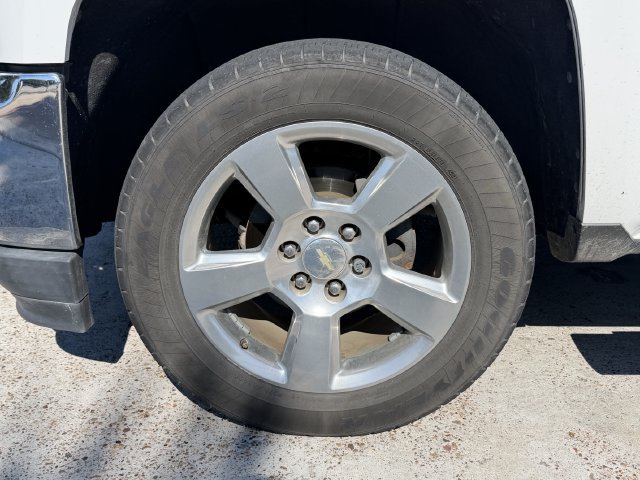 Used 2018 Chevrolet Silverado 1500 LT w/ Texas Edition RWD image 9