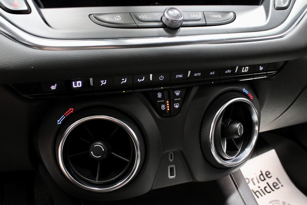 Used 2024 Chevrolet Blazer LT w/ LPO, Floor Liner Package FWD image 33