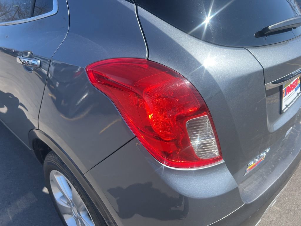 Used 2015 Buick Encore AWD image 32