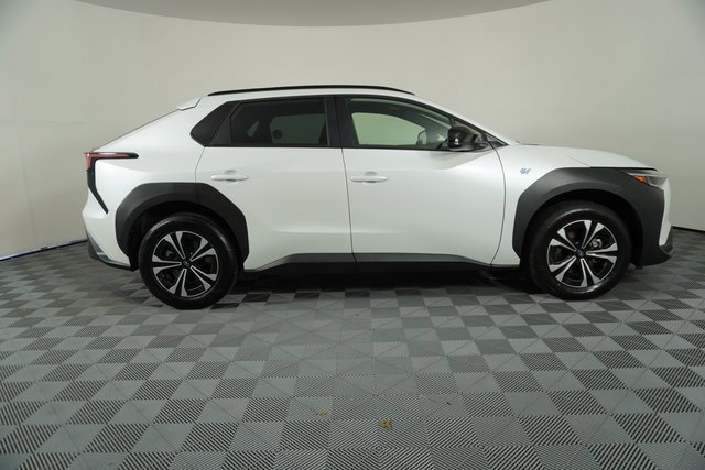 Used 2024 Subaru Solterra Premium w/ Premium Package image 8