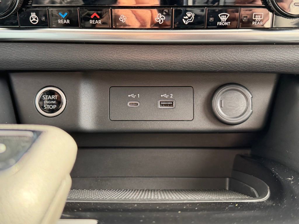 Used 2023 Nissan Rogue SL w/ SL Premium Package image 38