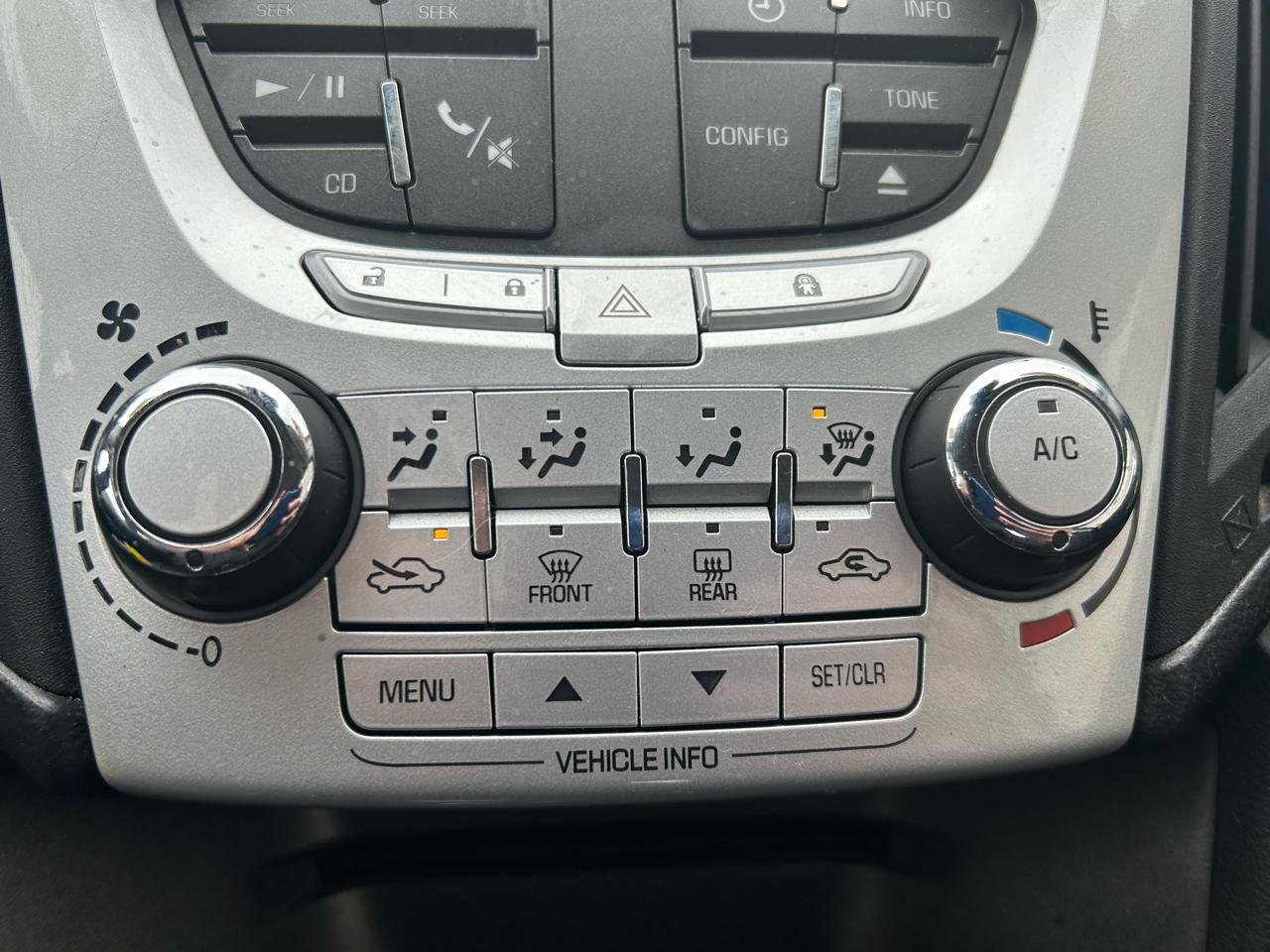 Used 2013 Chevrolet Equinox LS image 24