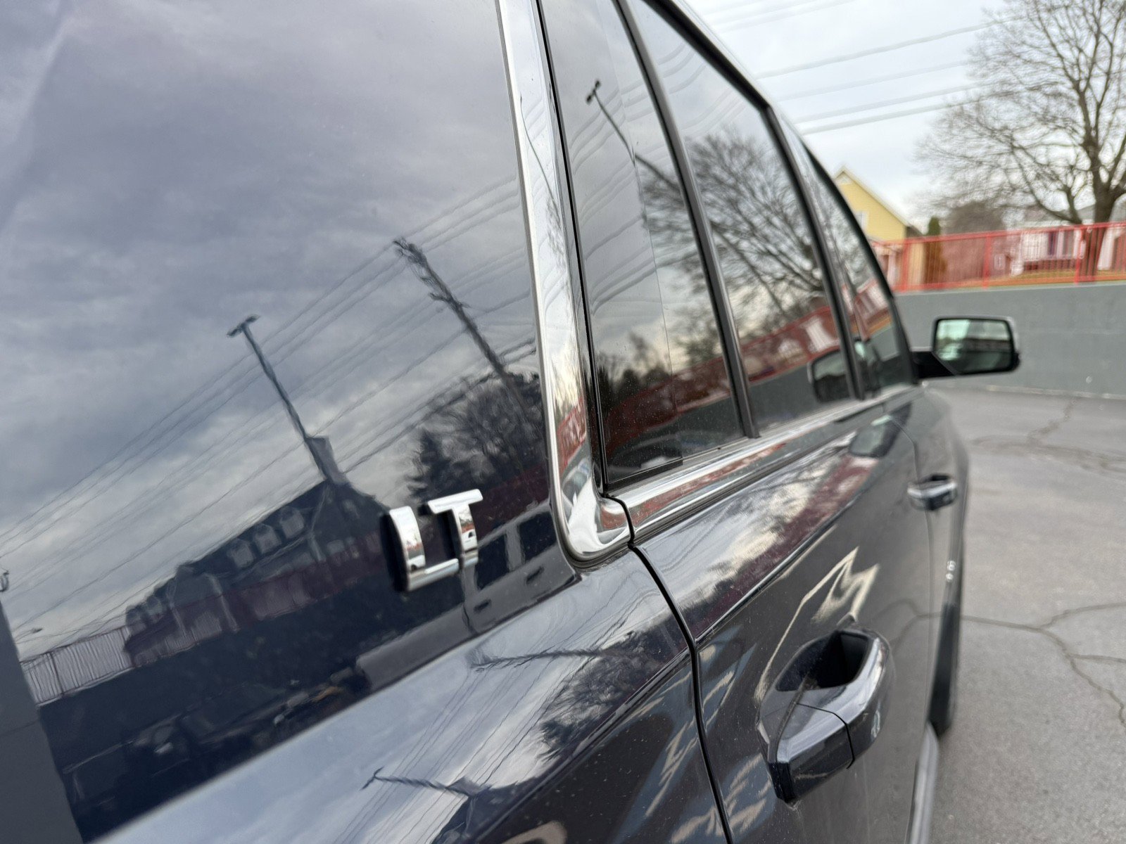 Used 2018 Chevrolet Tahoe LT image 13