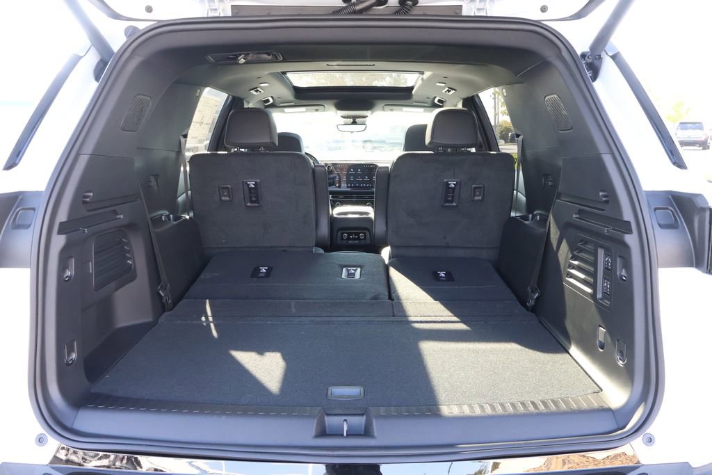 New 2026 Chevrolet Traverse RS w/ LPO, Floor Liner Package image 48