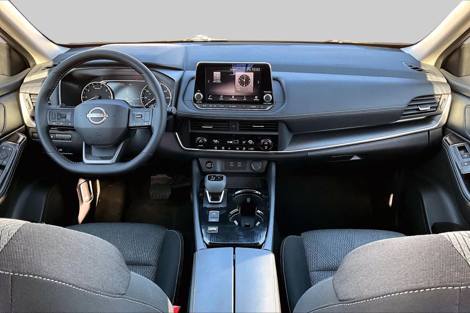 Certified 2026 Nissan Rogue SV FWD image 16