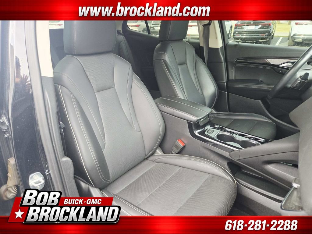 Used 2022 Buick Envision Essence w/ Technology Package I image 18