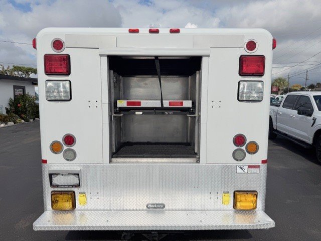 Used 2002 Ford F550 2WD Crew Cab Super Duty image 11