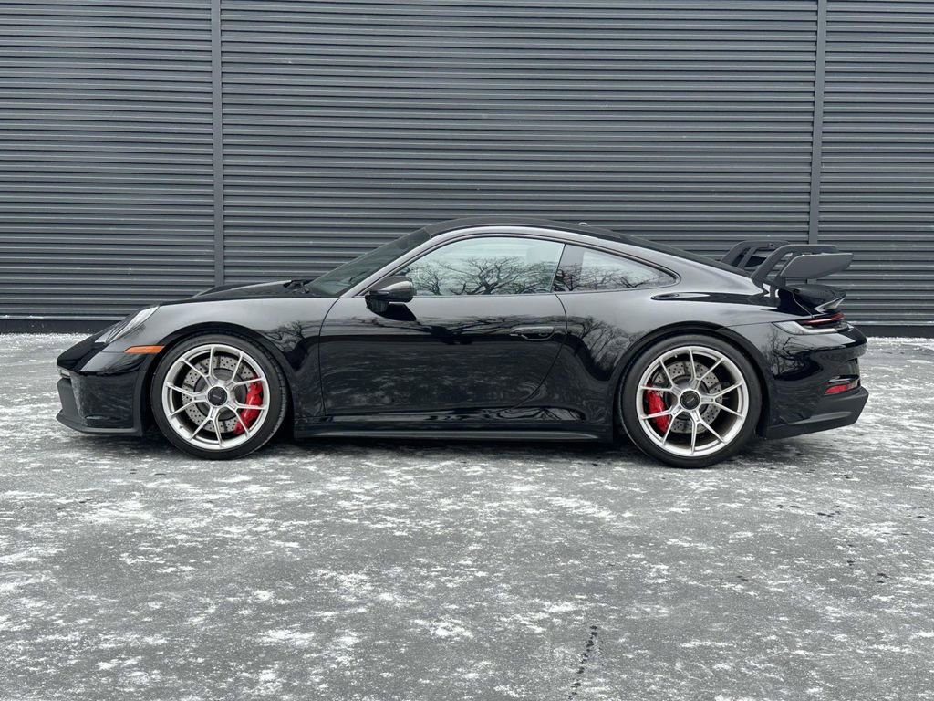 Used 2022 Porsche 911 GT3 RWD image 2