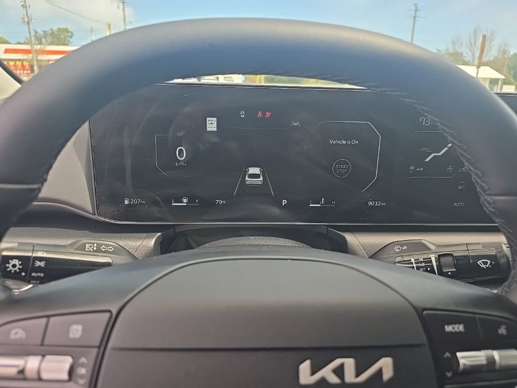Certified 2025 Kia K4 EX image 13