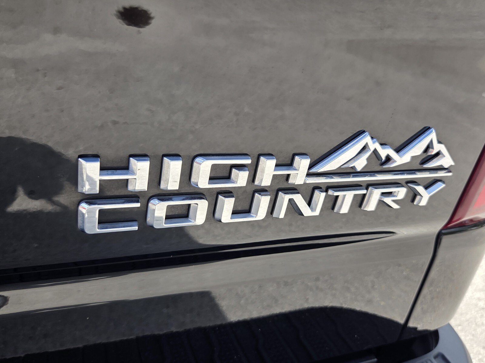 Certified 2024 Chevrolet Silverado 1500 High Country w/ High Country Premium Package AWD/4WD image 19