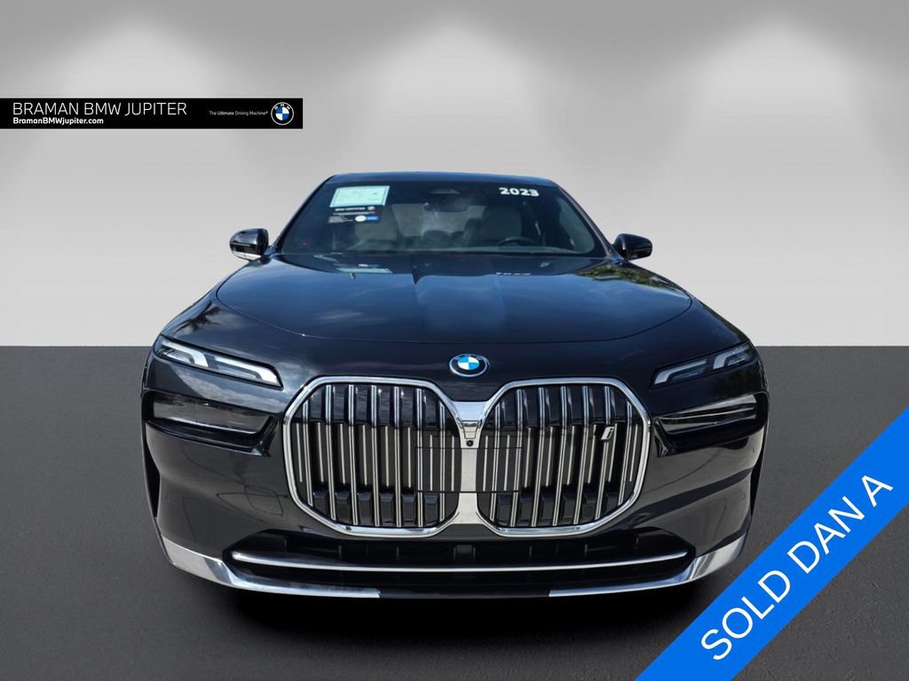 Certified 2023 BMW i7 xDrive60 w/ Parking Assistance Package AWD/4WD image 2