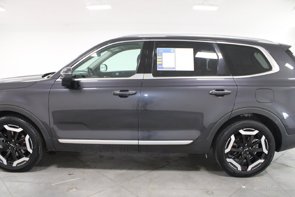 Used 2025 Kia Telluride S FWD image 6