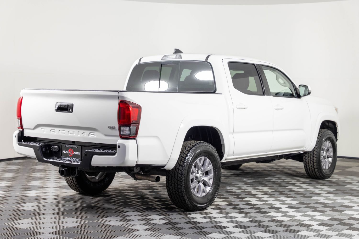 Used 2023 Toyota Tacoma SR5 image 7