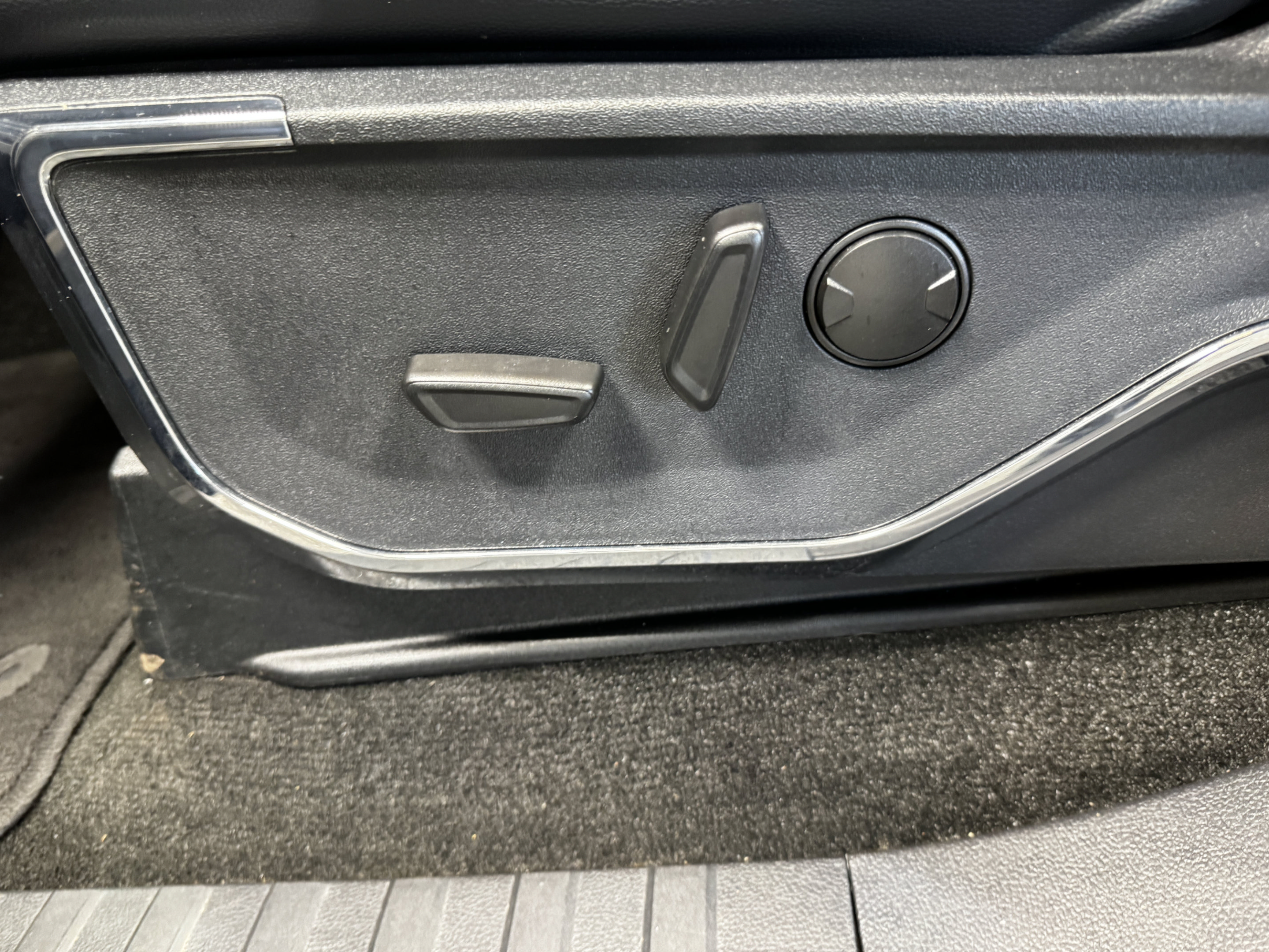 Used 2022 Ford F150 Lariat RWD image 33