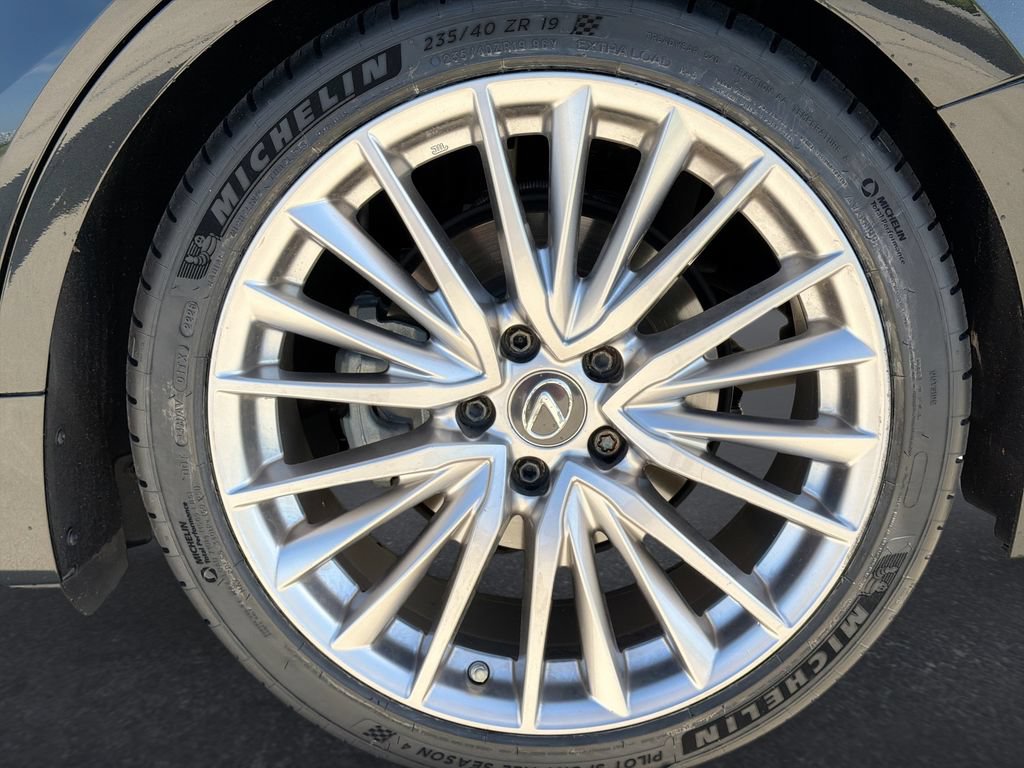 Used 2022 Lexus IS 300 w/ Premium Package RWD image 31
