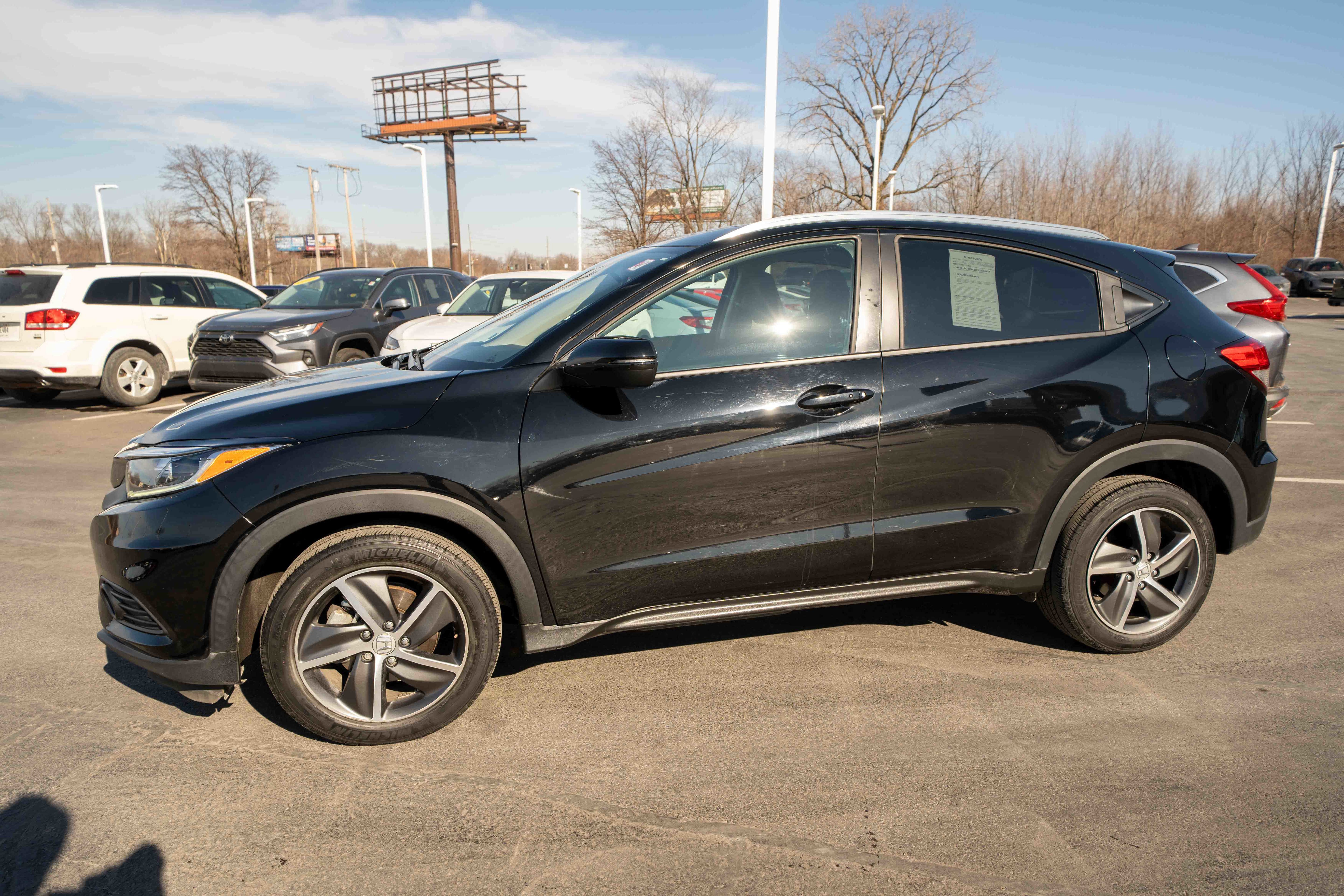 Used 2022 Honda HR-V EX image 3