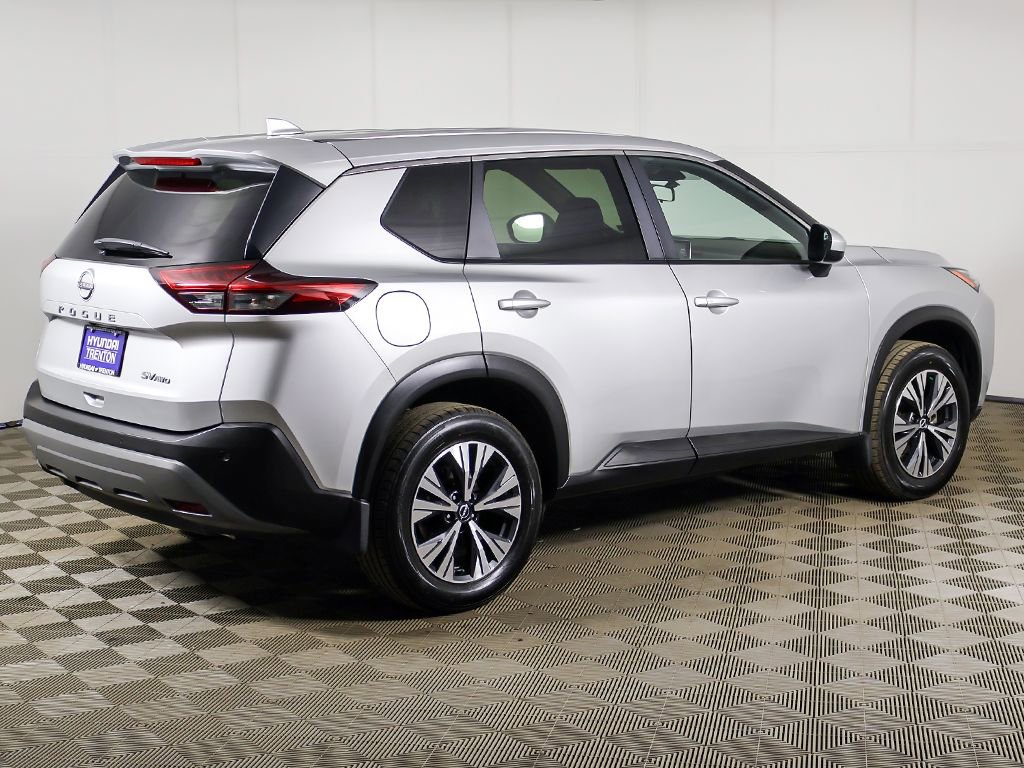 Used 2023 Nissan Rogue SV AWD/4WD image 8