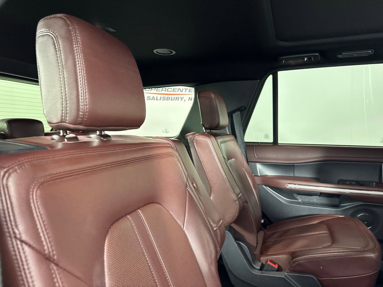 Used 2024 Ford Expedition Limited image 28