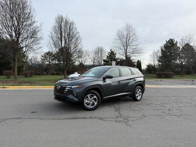 Used 2024 Hyundai Tucson SE image 1