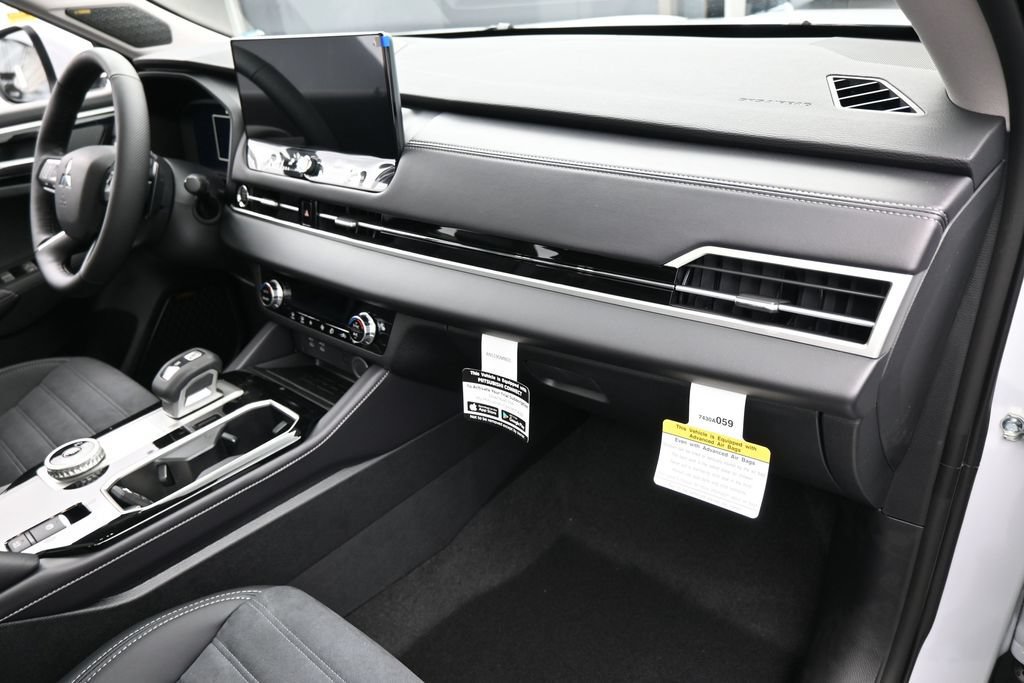 New 2026 Mitsubishi Outlander SE FWD image 50
