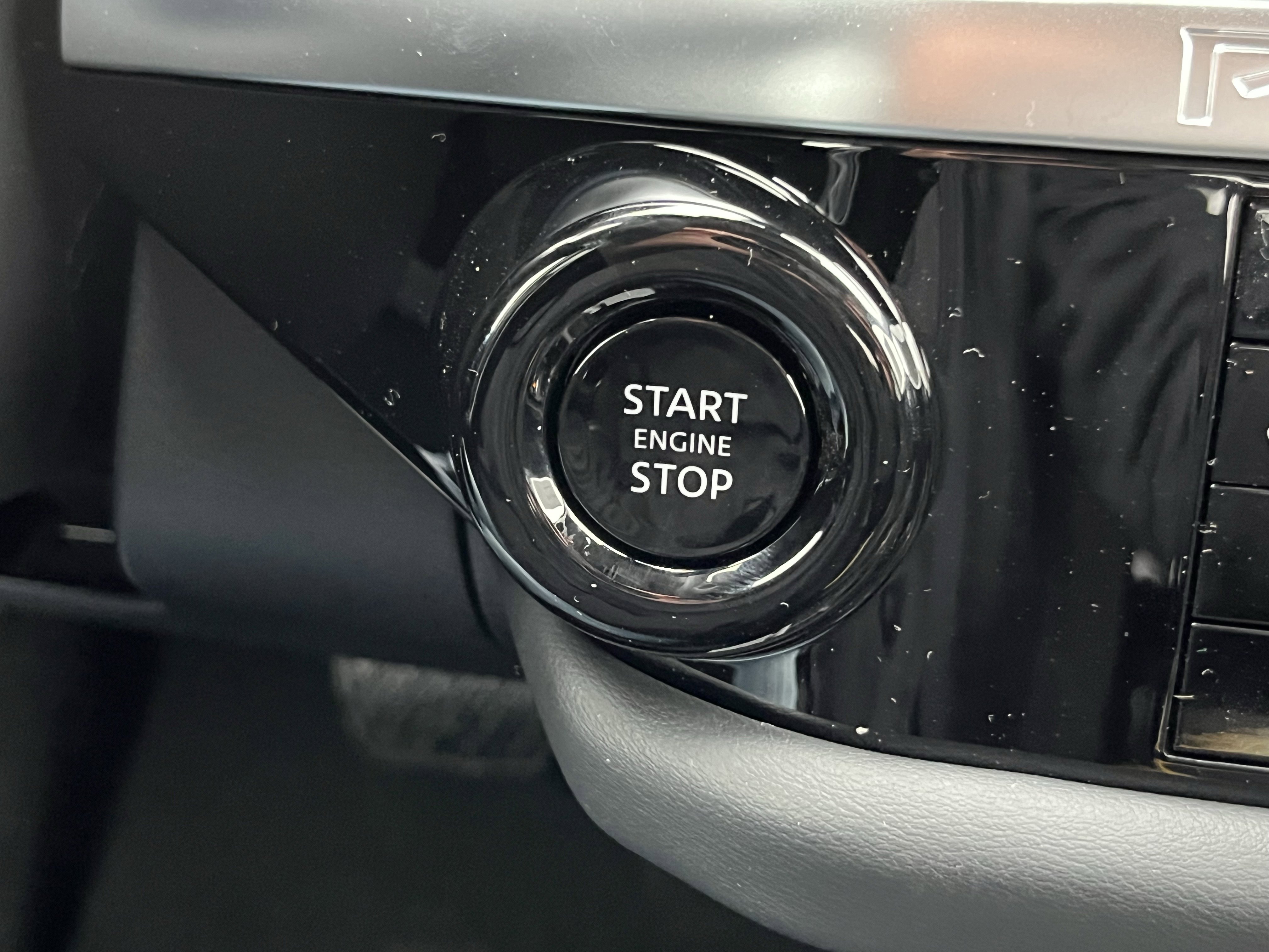 New 2026 Nissan Pathfinder SL w/ SL Premium Package image 34