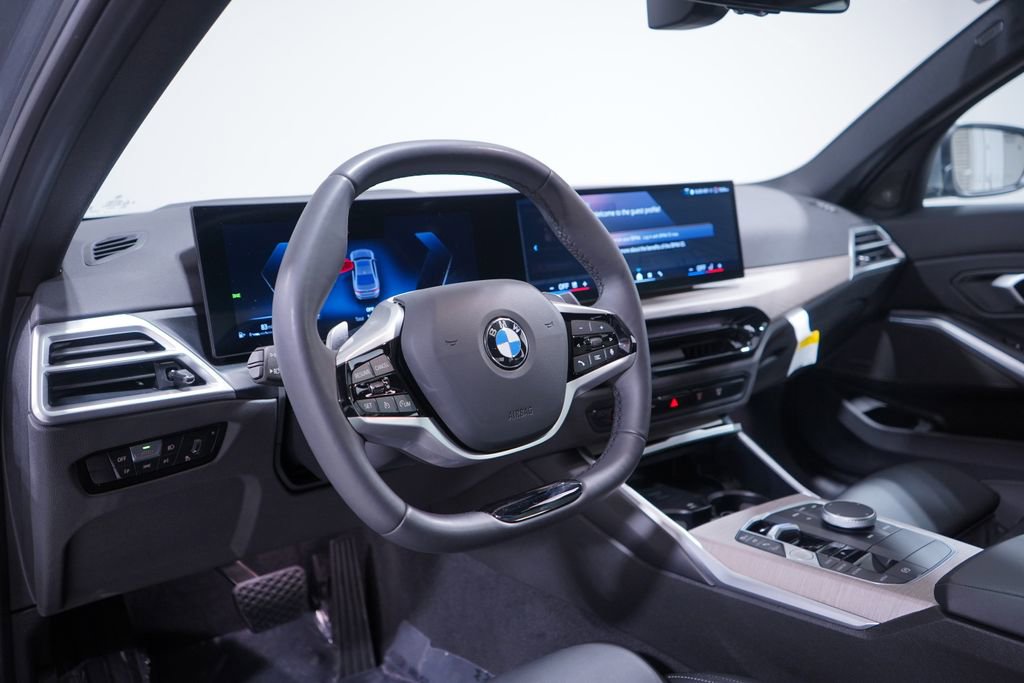 Used 2025 BMW 330i xDrive Sedan image 6