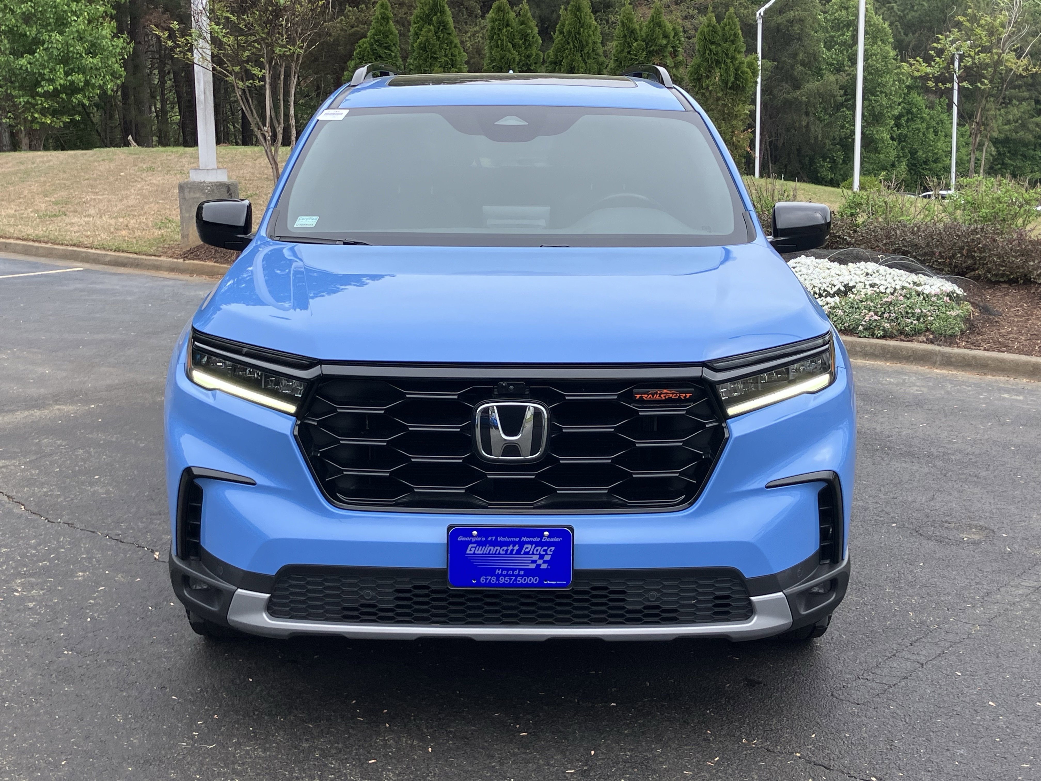 Certified 2023 Honda Pilot TrailSport image 3