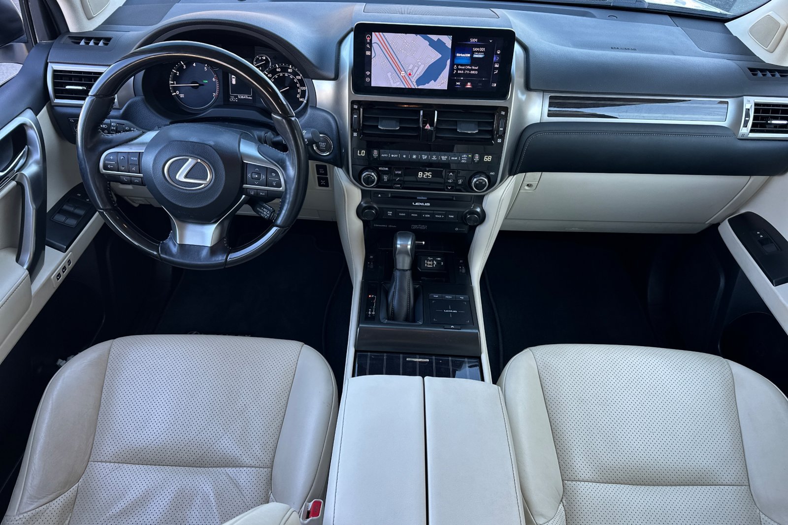 Used 2022 Lexus GX 460 Luxury w/ Off Road Package AWD/4WD image 15
