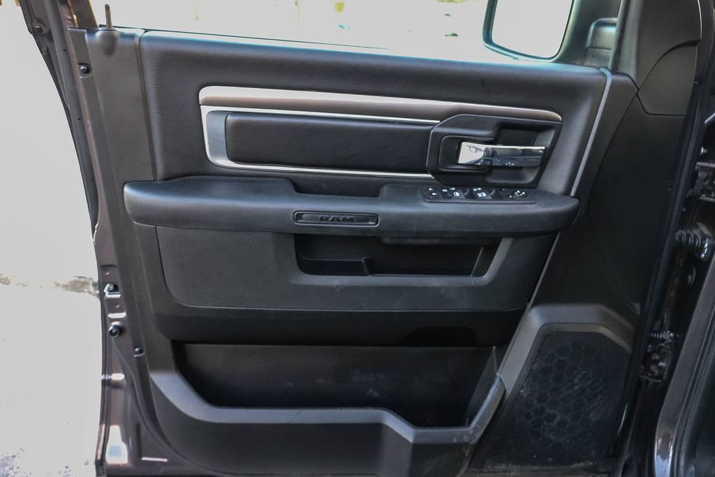 Used 2024 RAM 1500 Warlock AWD/4WD image 23
