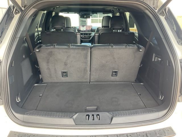 Used 2025 Ford Explorer ST AWD/4WD image 27