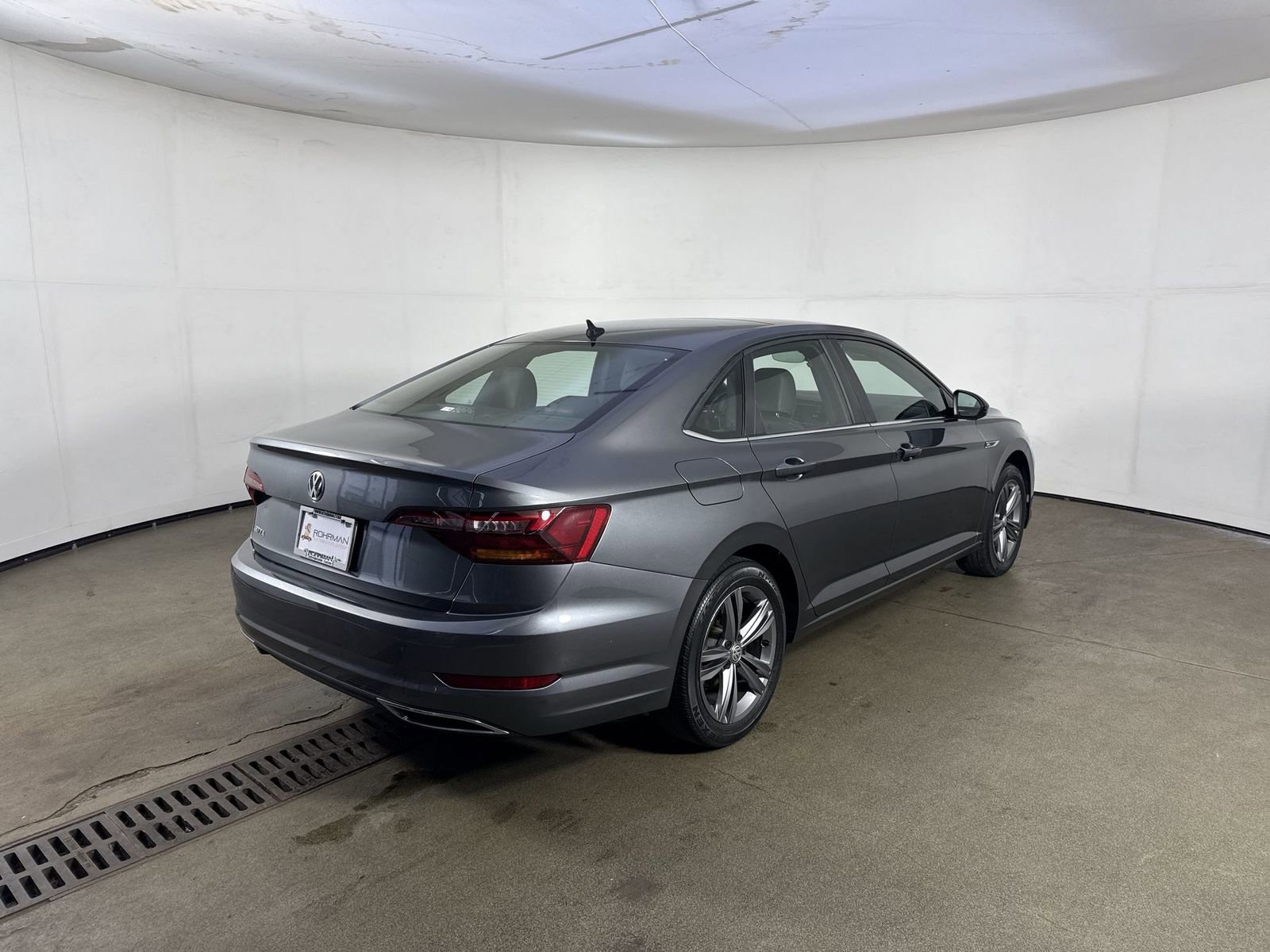 Used 2019 Volkswagen Jetta R-Line w/ R-Line Cold Weather Package image 32