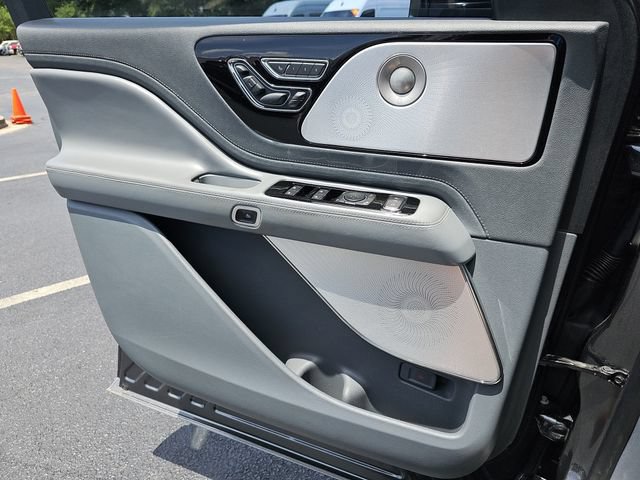 Used 2020 Lincoln Aviator Reserve w/ Equipment Group 202A AWD/4WD image 35