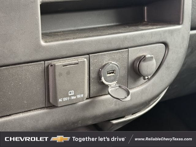 Used 2015 Chevrolet Express 2500 LS RWD image 19