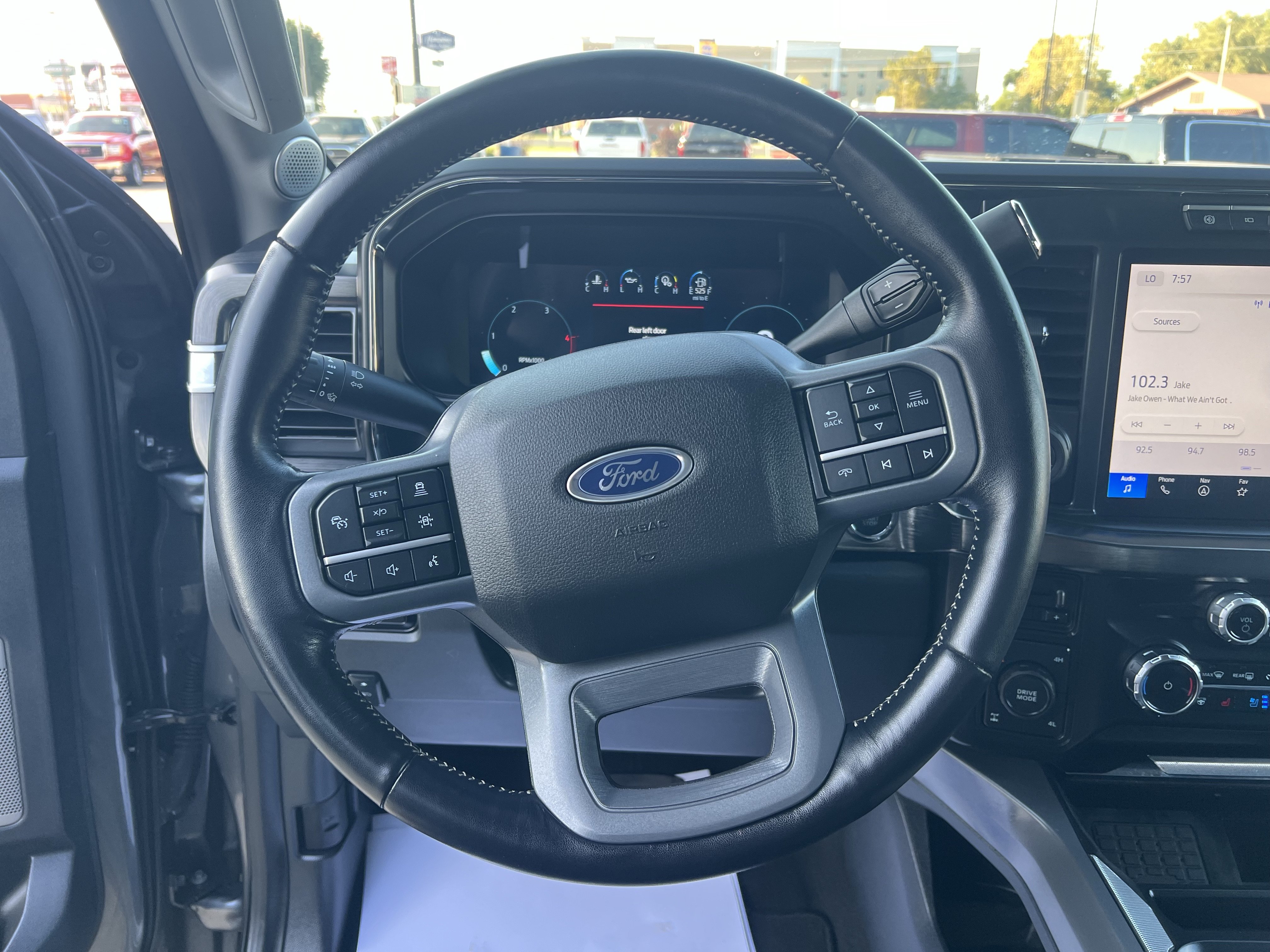 Used 2024 Ford F350 Lariat w/ Lariat Ultimate Package AWD/4WD image 27