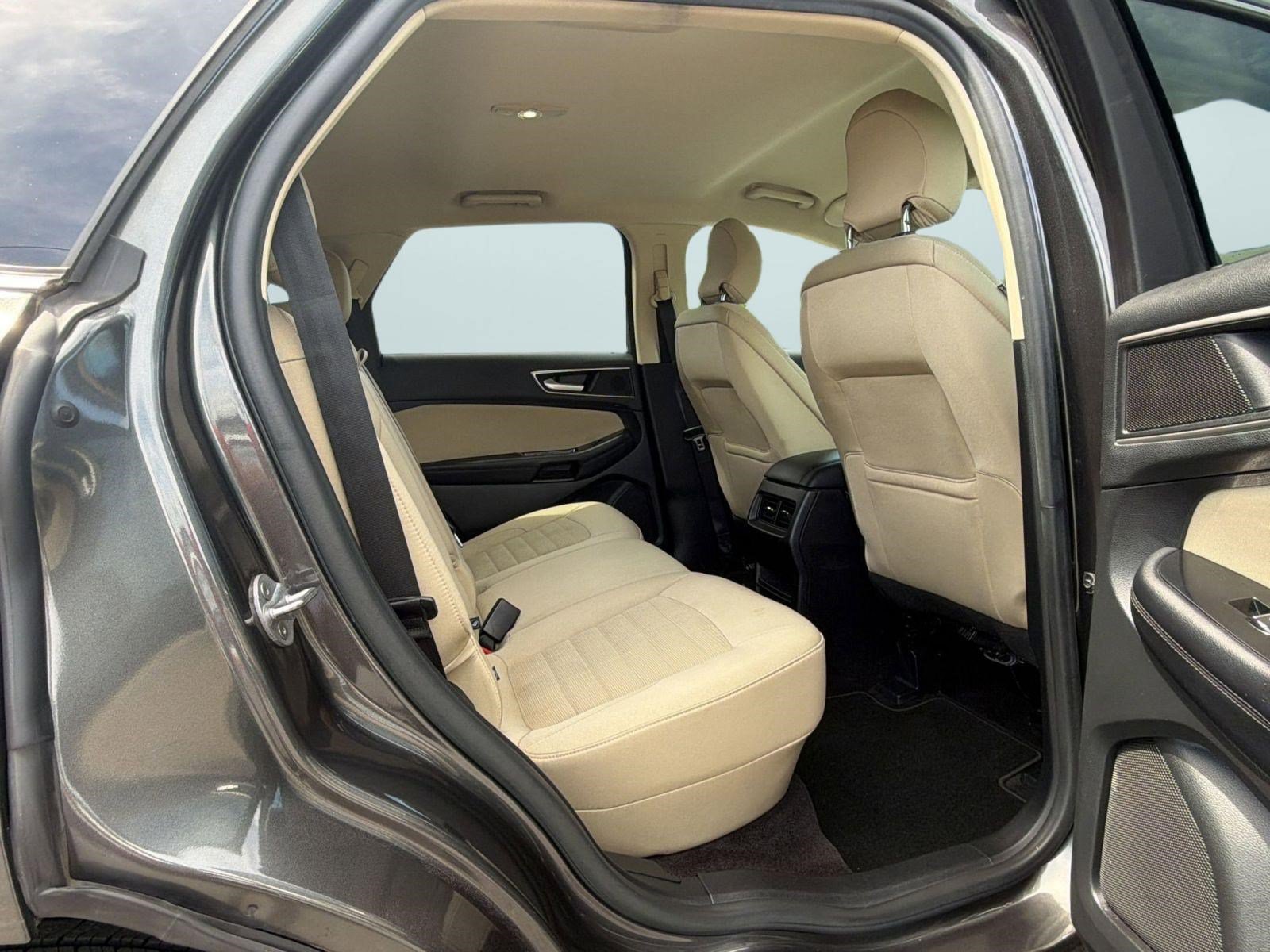 Used 2016 Ford Edge SEL AWD/4WD image 25