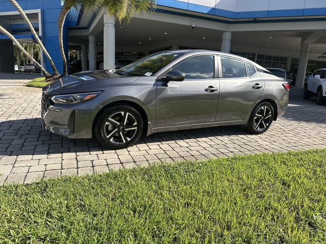 Used 2025 Nissan Sentra SV FWD image 31