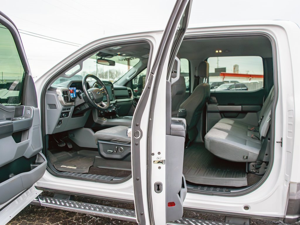 Used 2021 Ford F150 XLT w/ Equipment Group 302A High image 9