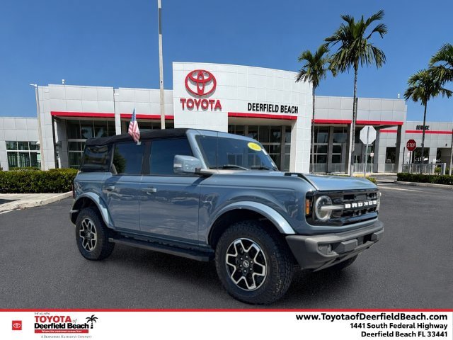 Used 2023 Ford Bronco Outer Banks AWD/4WD image 1