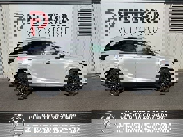 New 2026 Lexus RX 450h AWD image 2