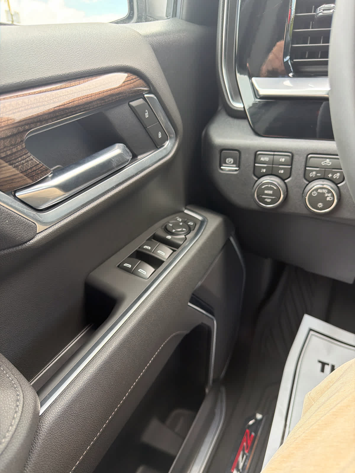New 2026 Chevrolet Silverado 1500 LT AWD/4WD image 18