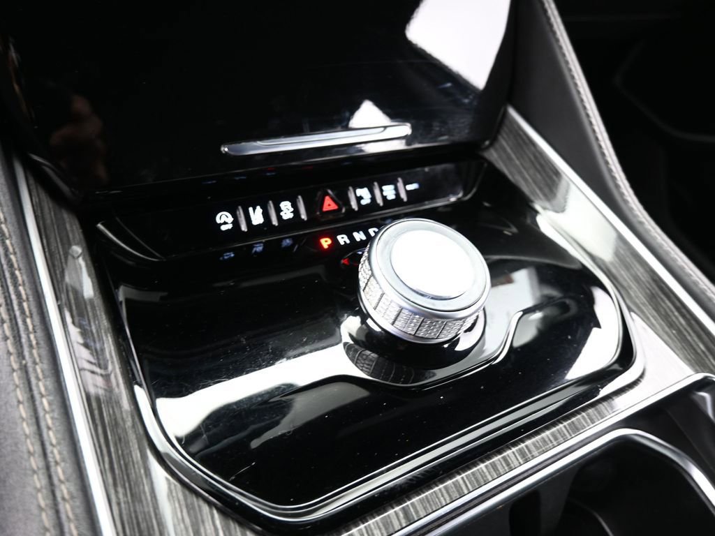 Used 2022 Jeep Wagoneer Series II image 28