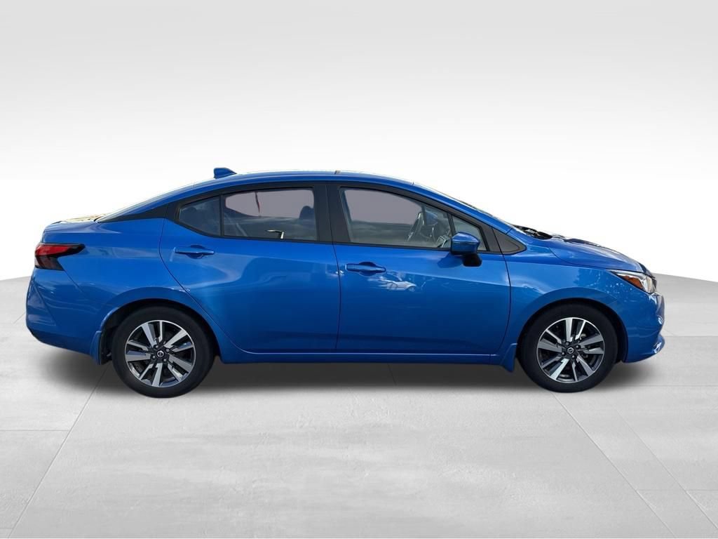 Used 2020 Nissan Versa SV FWD image 7