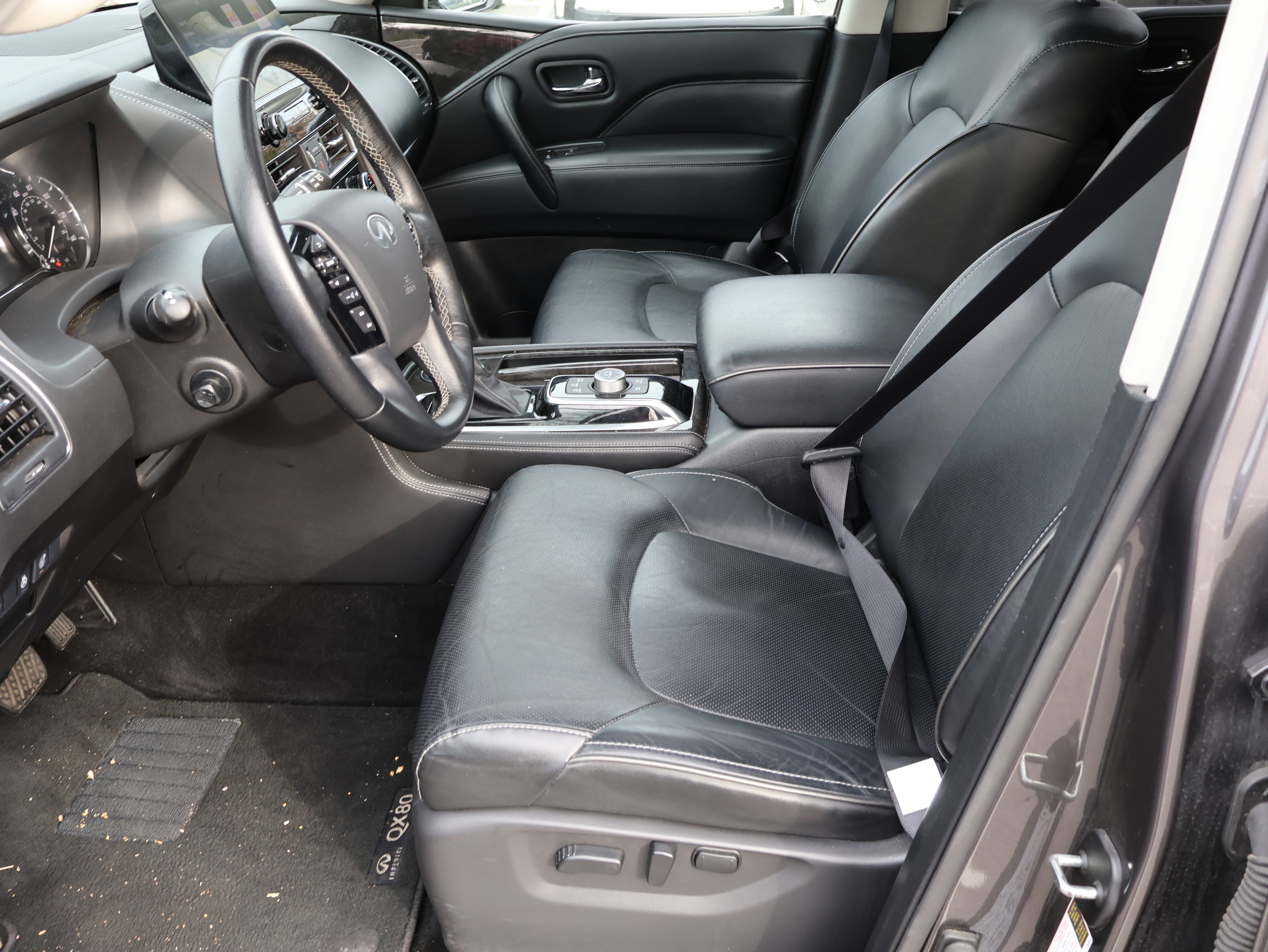 Used 2024 INFINITI QX80 Luxe image 49