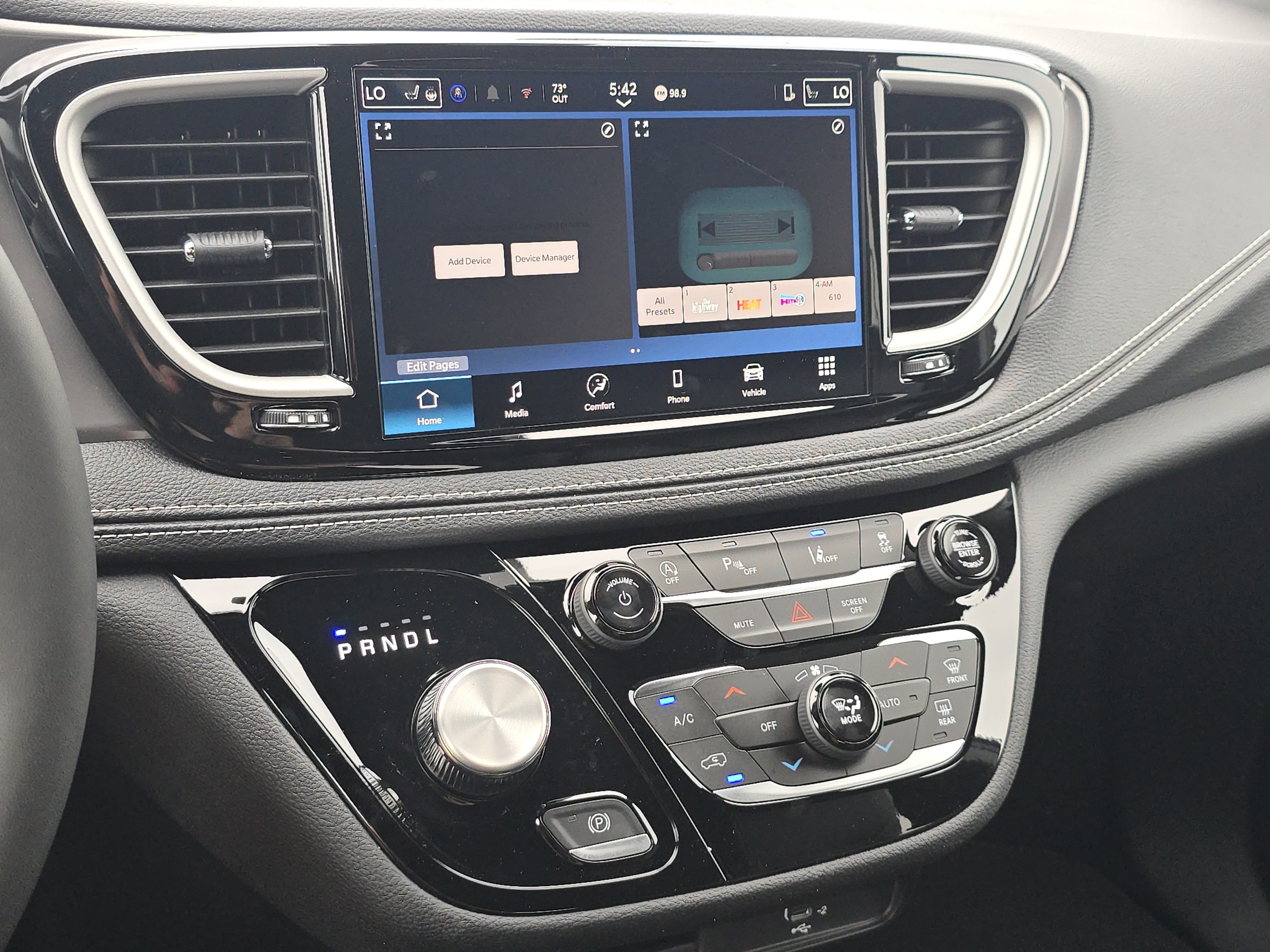 New 2026 Chrysler Pacifica Select FWD image 30