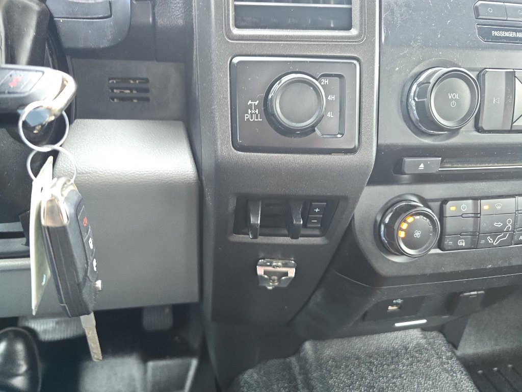 Used 2018 Ford F350 XL image 26