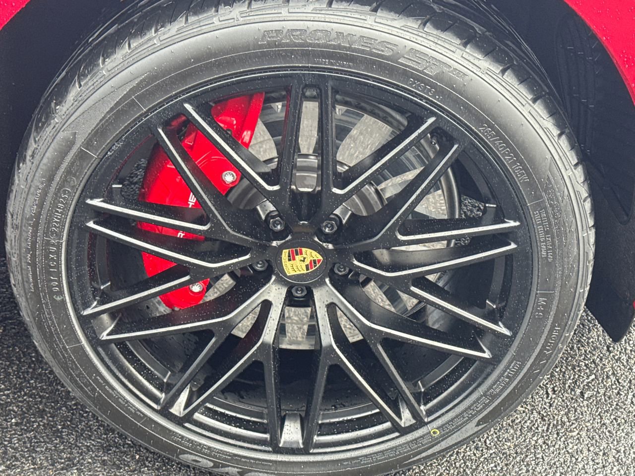 Used 2022 Porsche Macan GTS image 9