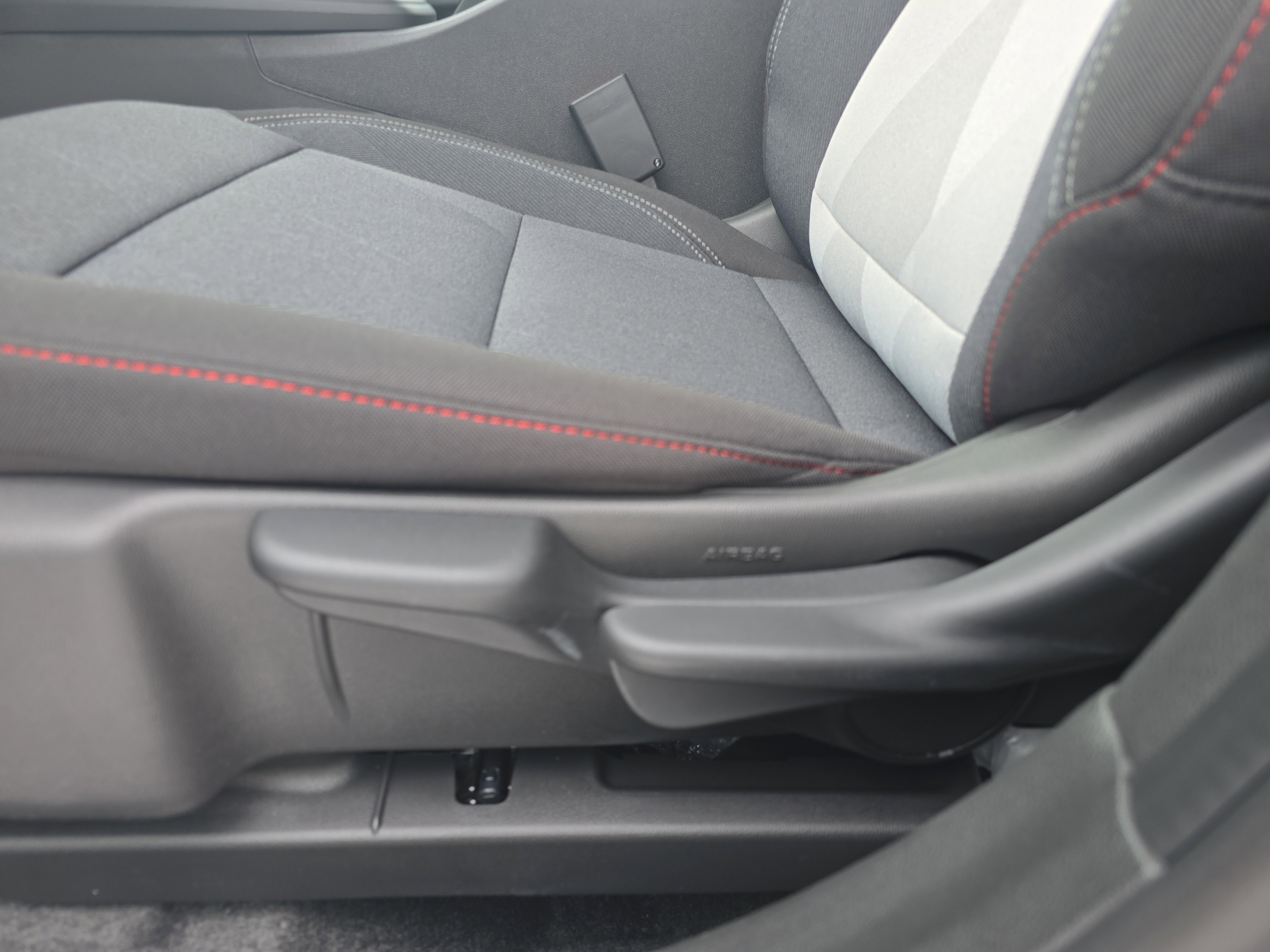 New 2026 Chevrolet Trax RS w/ Sunroof Package image 13